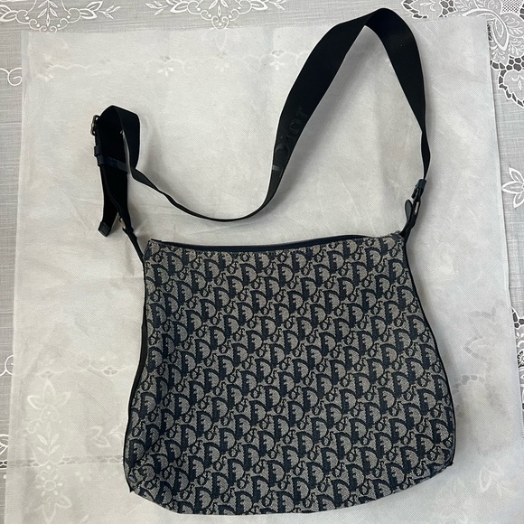Dior Handbags - Christian Dior Messenger monogram  bag